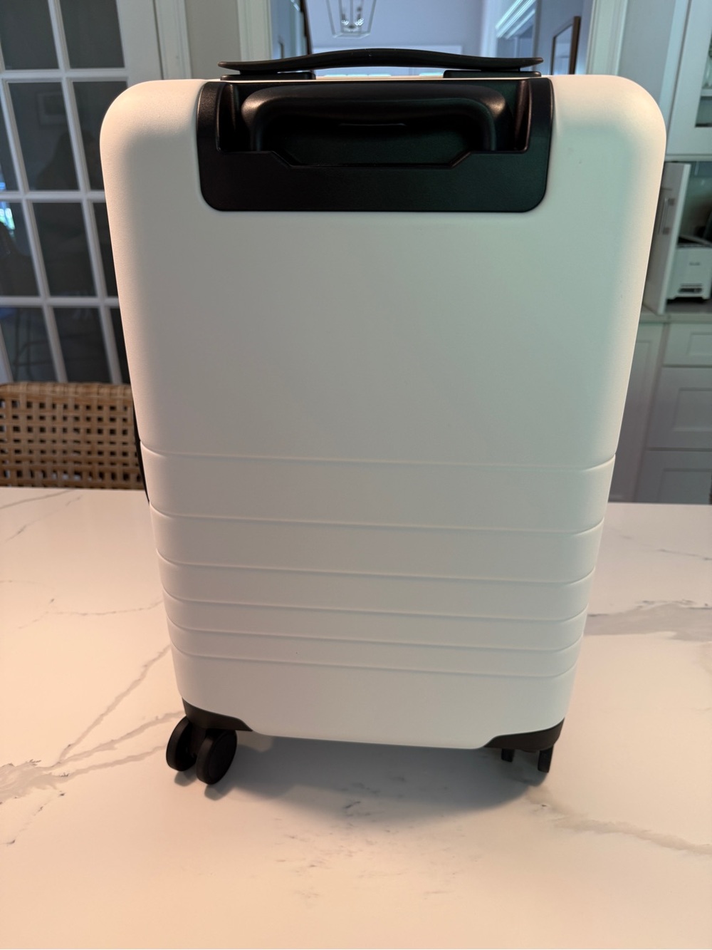 New Monos Carry On Pro Suitcase - Picture 4 of 9
